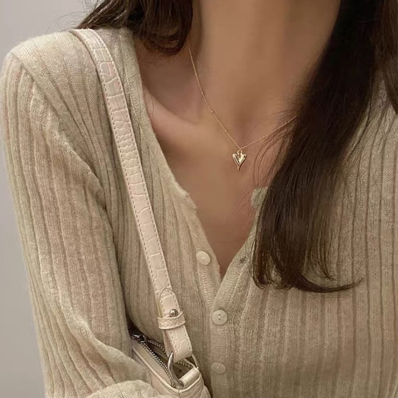 I'll Try & Restock 18k Gold Plated Heart Pendant Necklace - Picture 3 of 9